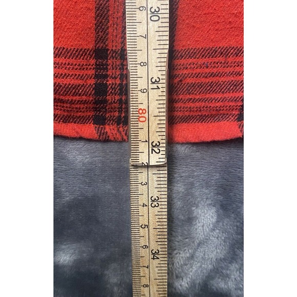 Saint Morta Flannel Shirt Men's Medium Red Tartan Plaid Long Sleeve Streetwear - Picture 6 of 6